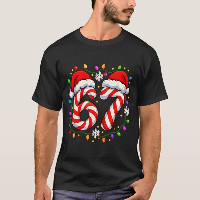 Camiseta 67 Candy Cane Santa Christmas Funny Xmas Lights  (Frente)