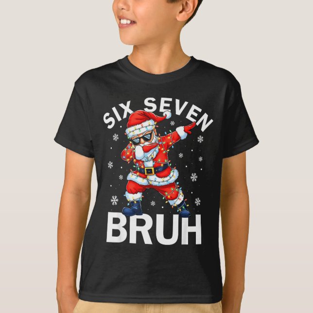 Camiseta 67 Christmas Funny Six Seven Bruh Meme Dabbing San (Frente)