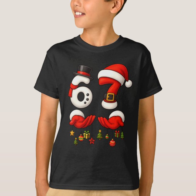 Camiseta 67 Christmas Meme Funny 6 7 Hands Gen Alpha Slang  (Frente)