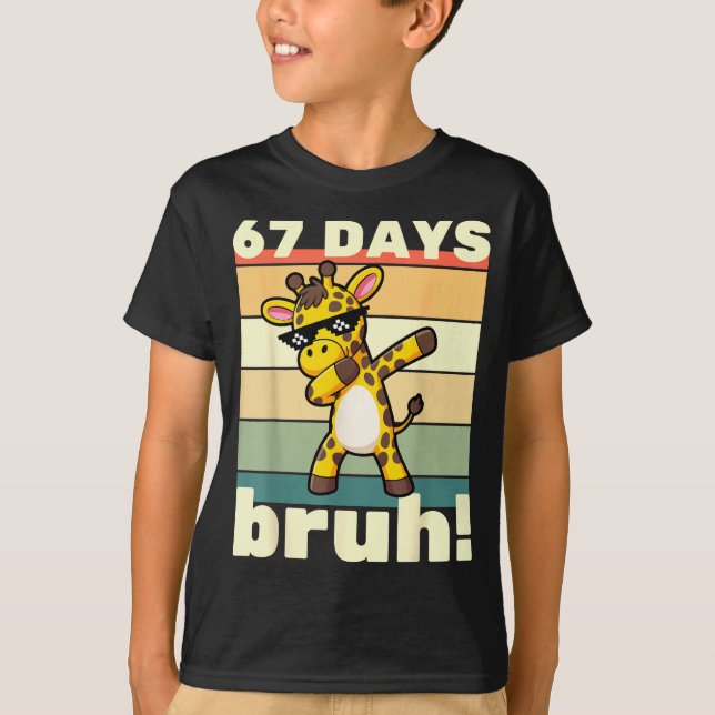 Camiseta 67 Days Of School Bruh Funny Meme Boys Kids Dabbin (Frente)