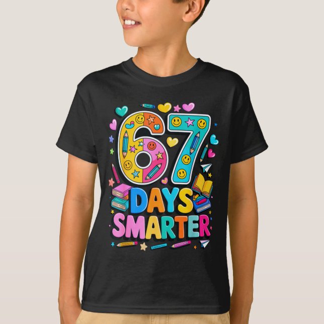 Camiseta 67 Days Of School Funny Meme Teacher Student  (Frente)
