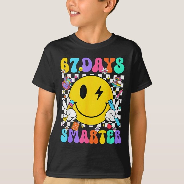 Camiseta 67 Days Of School Smile Face 67 Days Smarter Teach (Frente)