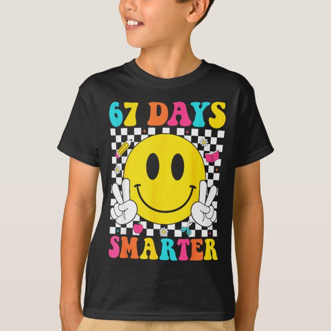 Camiseta 67 Days Smarter Funny Six Seven 6 7 Meme Gen Alpha (Frente)