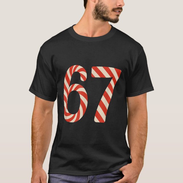 Camiseta 67 Doce de Natal 6 7 Meme Feriado Geração Alpha Gí (Frente)