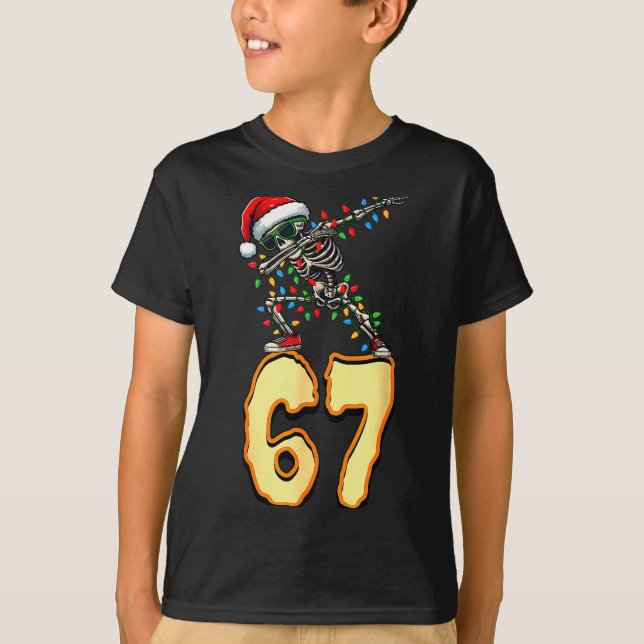 Camiseta 67 Halloween Meme 6 7 Numbers Six Seven Funny Kids (Frente)