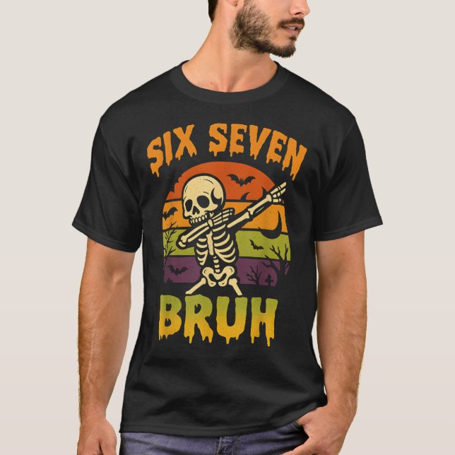 Camiseta 67 Halloween Meme 6 7 Skeleton Six Seven Numbers F (Frente)