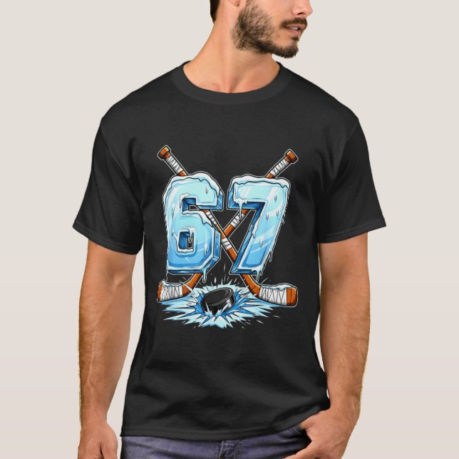 Camiseta 67 Hockey Drip Number Funny Meme Style Boys Graphi (Frente)