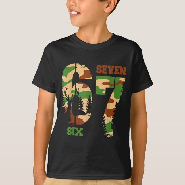 Camiseta 67 Hunting Camo Six Seven 6 7 Meme Camouflage 67 M (Frente)