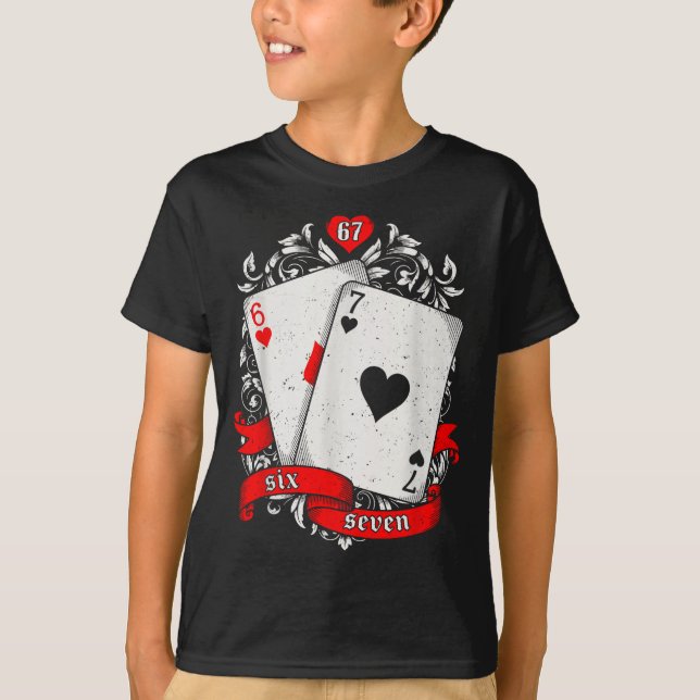 Camiseta 67 Ker Meme Card Art Lucky Hand Retro Aesthetic De (Frente)
