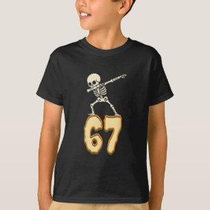 Camiseta 67 Meme de Halloween 6 7 Números Seis Sete Criança