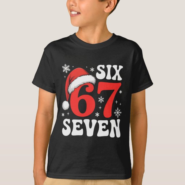 Camiseta 67 Santa Hat Christmas Six Seven Funny Sayings  (Frente)
