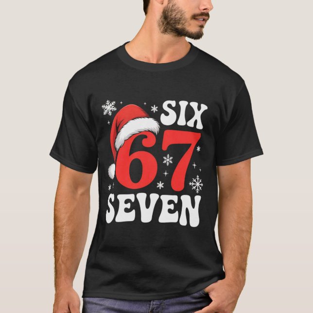 Camiseta 67 Santa Hat Christmas Six Seven Funny Sayings  (Frente)