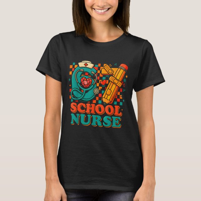 Camiseta 67 School Nurse Days Pencil Heart Funny Medical  (Frente)