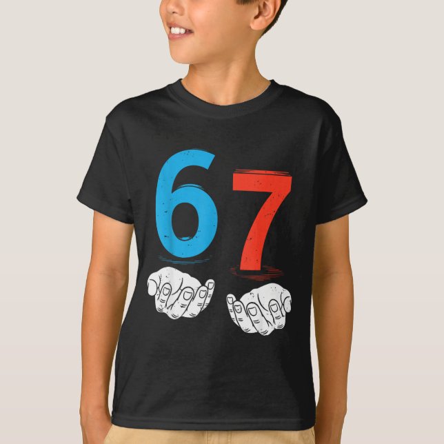 Camiseta 67 Six Seven Meme Gen Alpha Slang 6 7 Hands Funny  (Frente)