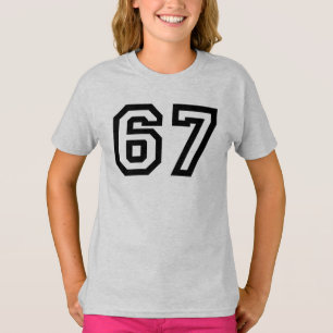 Camiseta 67 Tendência de Design Minimalista