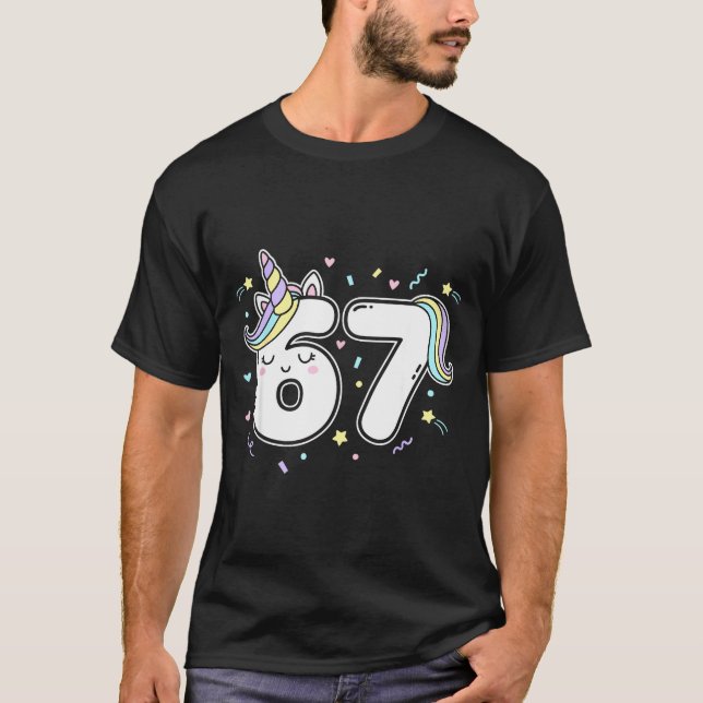 Camiseta 67 Unicorn Six Seven 6-7 Meme  (Frente)