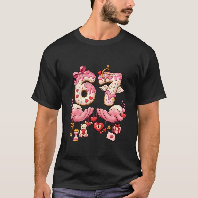Camiseta 67 Valentineu2019s Day Six Seven Donut Funny Heart (Frente)