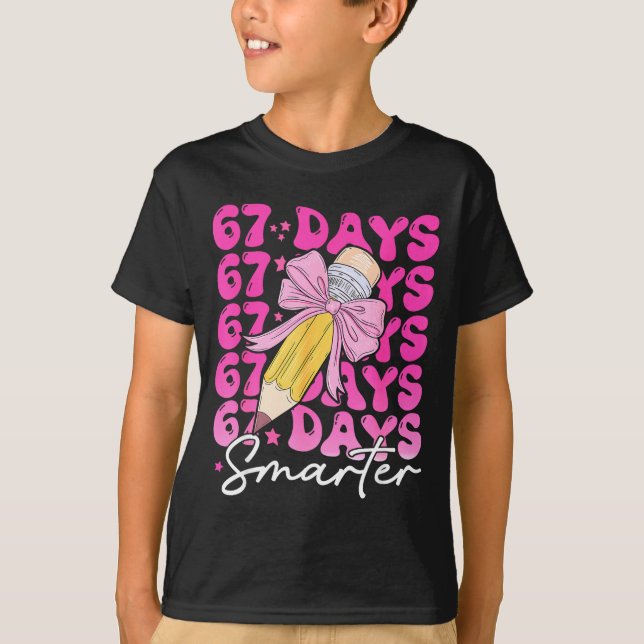 Camiseta 67th Day Of School 67 Days Smarter Coquette Bow Si (Frente)
