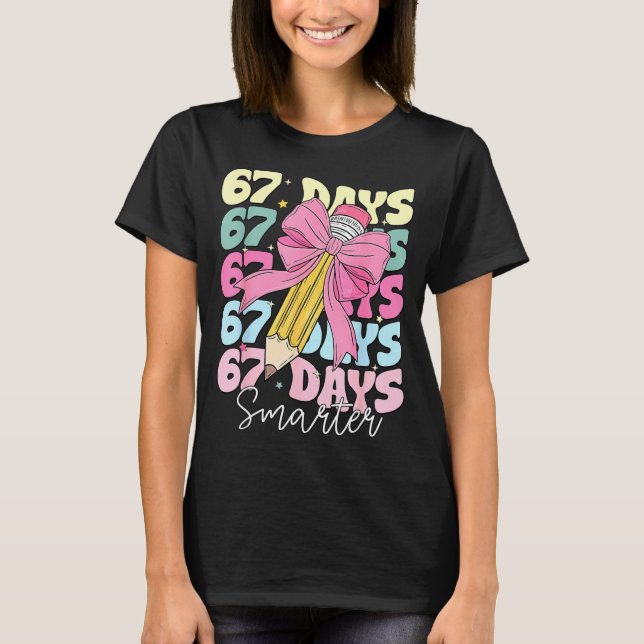 Camiseta 67th Day Of School 67 Days Smarter Coquette Bow Te (Frente)
