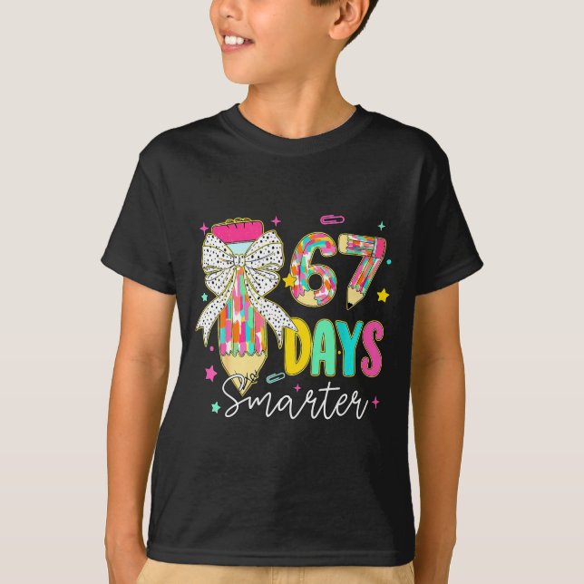 Camiseta 67th Day Of School 67 Days Smarter Coquette Bow Te (Frente)