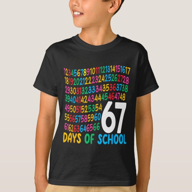 Camiseta 67th Day Of School 67 Math Numbers Teacher Kids 67 (Frente)