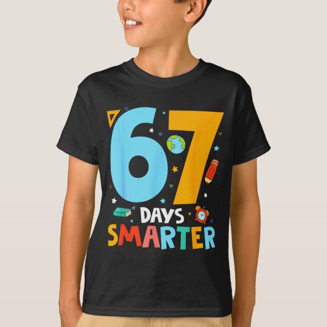 Camiseta 67th Day Of School Funny 67 Days Smarter Teacher B (Frente)