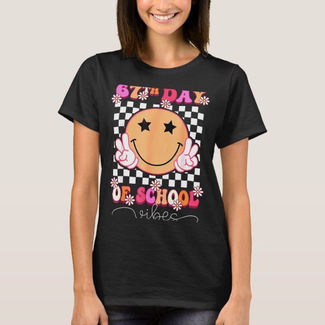 Camiseta 67th Day Of School Vibes Funny Six Seven 67 Meme S (Frente)