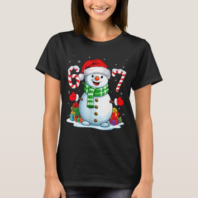 Camiseta 6 7 Meme Natal Engraçado Boneco de Neve Seis Sete  (Frente)