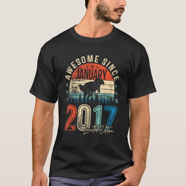 Camiseta 6 Bday Dinosaur Boy Incrível janeiro de 2017 (Frente)