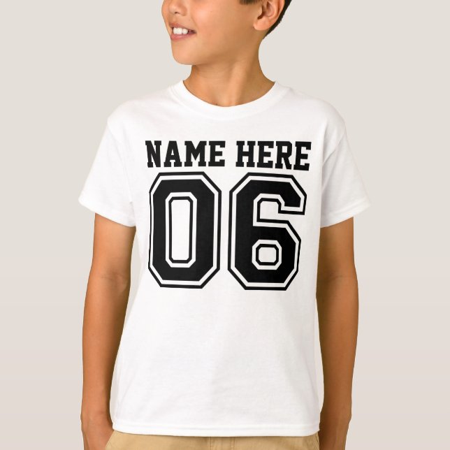 Camiseta 6o Aniversário (o nome customizável do miúdo) (Frente)