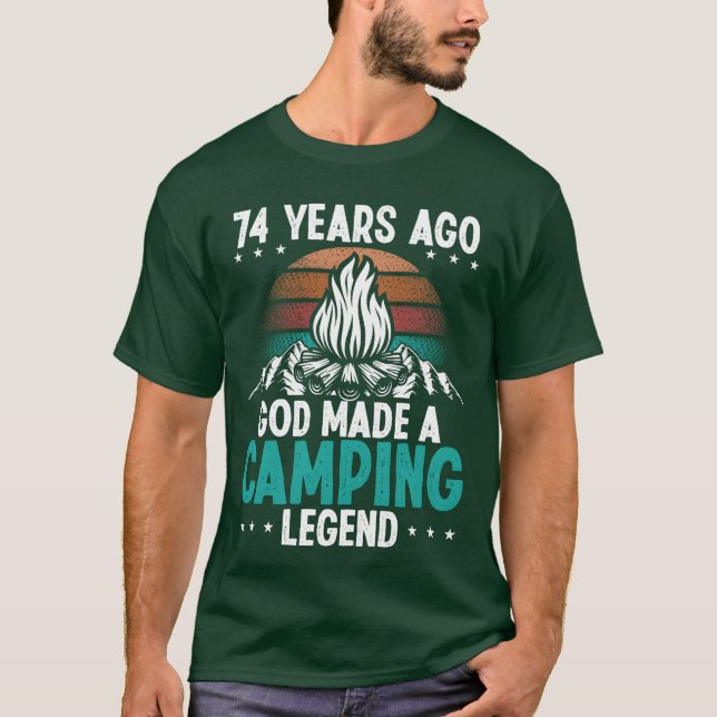 Camiseta 74 Year Old Camping Legend Scout 74Birthday Camper (Frente)