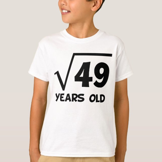 Camiseta 7o Raiz quadrada do aniversário de 49 (Frente)