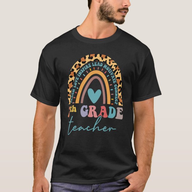 Camiseta 7th Grade Teacher Leopard Rainbow Seventh Grd Back (Frente)