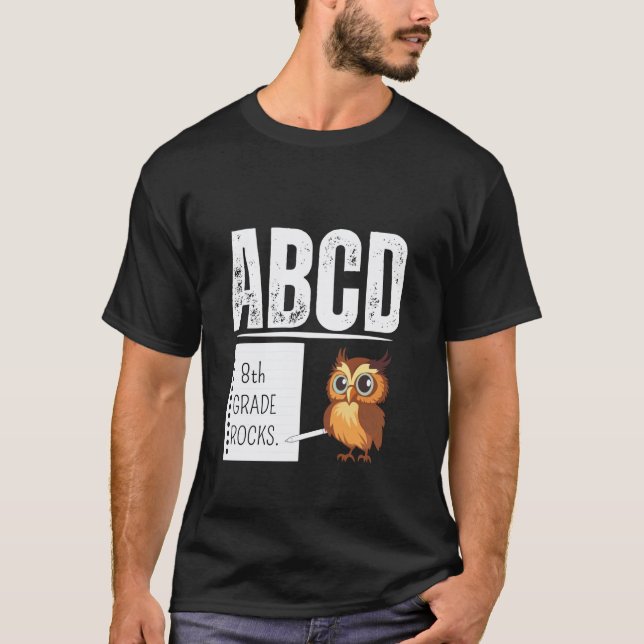 Camiseta 8ª SÉRIE É INCRÍVEL Lápis ABCD Professor Volta às  (Frente)