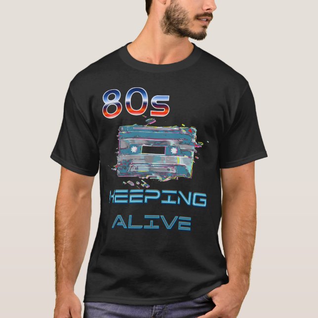 Camiseta 80's cassette keeping alive (Frente)