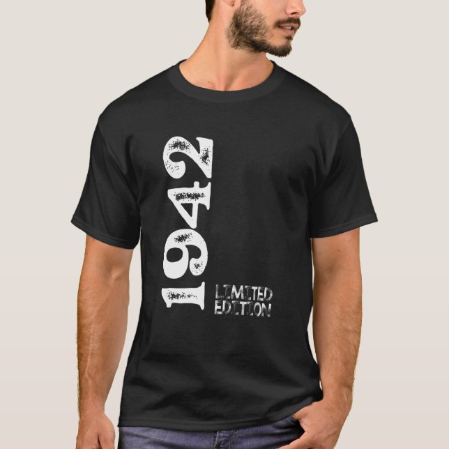 Camiseta 811000ruas Aniversário 81 Anos Mulher Homem Retro  (Frente)
