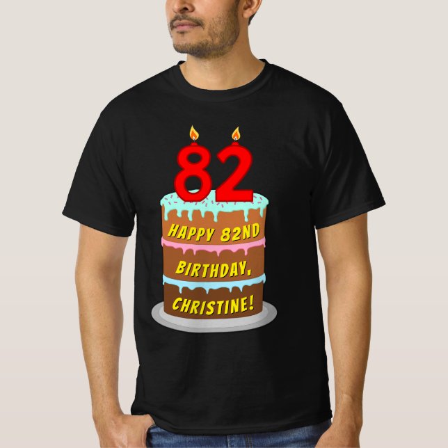 Camiseta 82.o aniversário — Bolo e Velas Divertidas, com no (Frente)