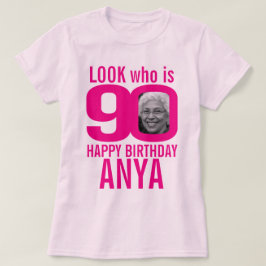 Camiseta 90 cor-de-rosa com aparência 90 foto e nome person