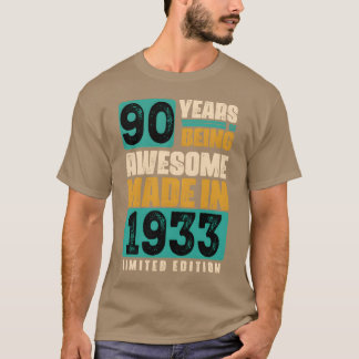 Camiseta 90 Years of being Awesome Made in 1933 Limited edi