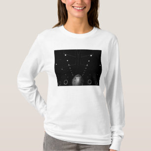 Camiseta A.A. - 17 Globemaster III sentam-se em um hangar