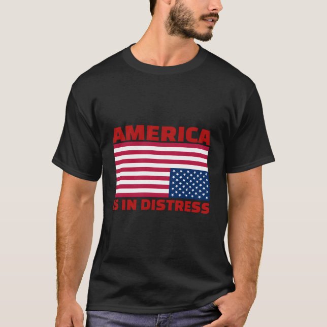 Camiseta A América Está Em Perplexidade De Cabeça Para Baix (Frente)