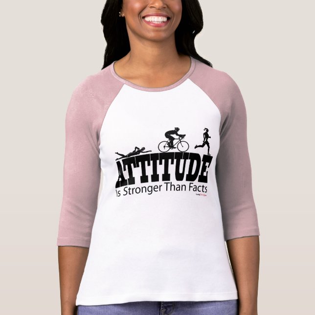 Camiseta A atitude é mais forte do que fatos (Frente)