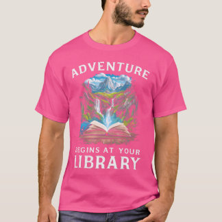 Camiseta A Aventura Da Natureza Começa No Livro Da Bibliote