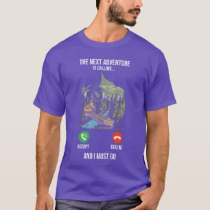 Camiseta A Aventura na Rede Está Chamando Amigo de Acampame