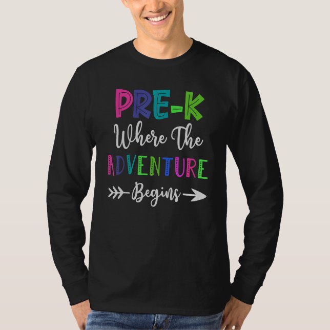 Camiseta A Aventura Pré-K de Professores Começa A Pré-Escol (Frente)
