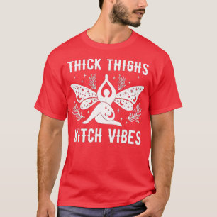 Camiseta A Bruxa das Coxas Espessas Vibes Engraçada Bruxa d