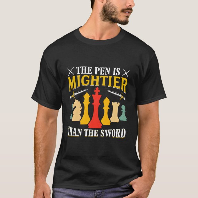 Camiseta A Caneta É Mais Pesada Que A Espada (Frente)