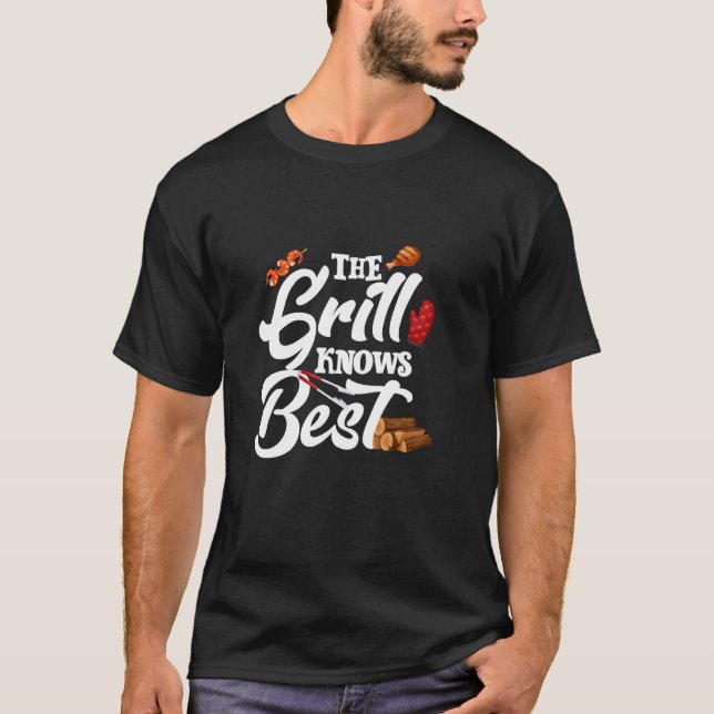 CAMISETA A CHURRASQUEIRA SABE MELHOR (Frente)