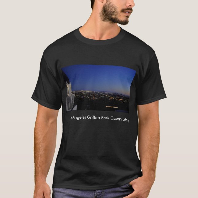 Camiseta A cidade crepuscular ilumina o obervatório (Frente)