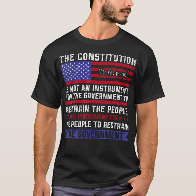 Camiseta A Constituição É Um Instrumento - Nós Patrióticos (Frente)
